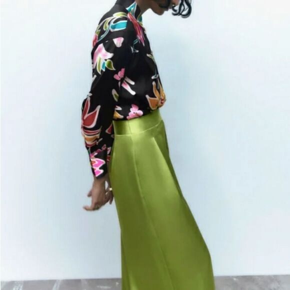 Green Zara Satin-Effect High-Waisted Pleated-Front Palazzo Wide Leg Pants (NWT) - Picture 5 of 10